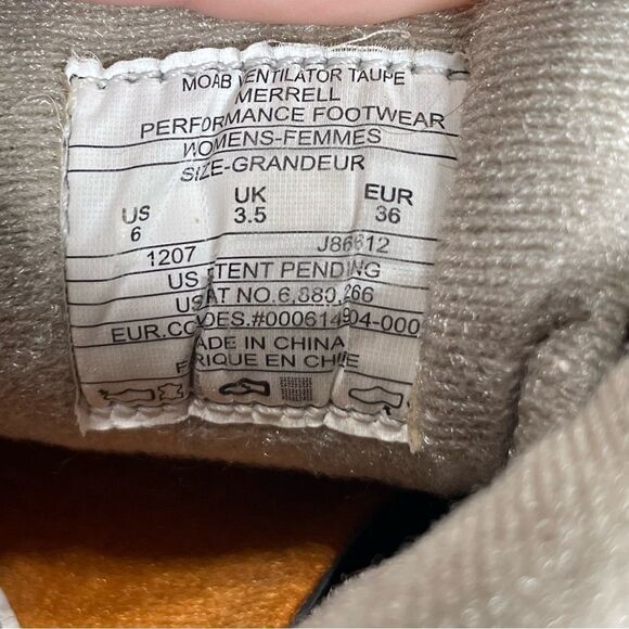 Merrell Beige and Black Ankle Boots - Picture 6 of 7